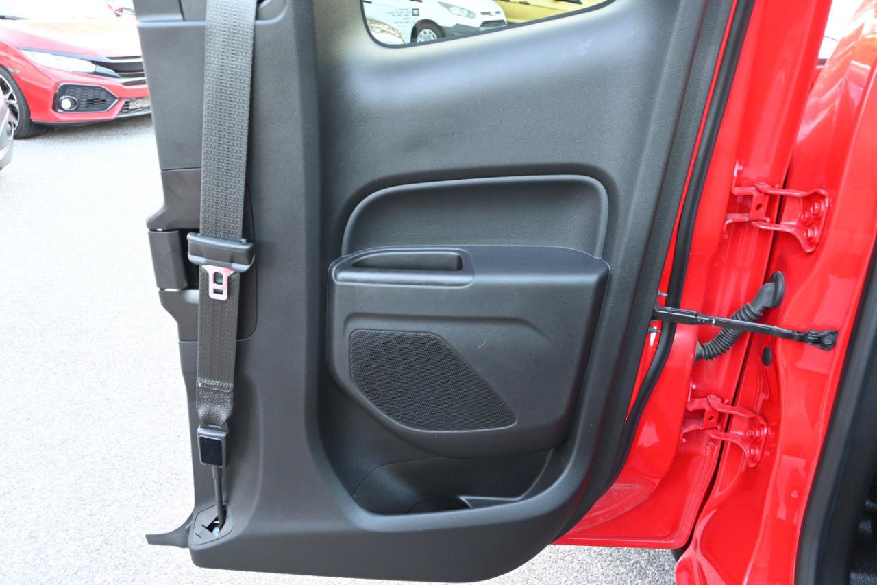 Used 2018 Chevrolet Colorado W/T w/ WT Convenience Package RWD image 32