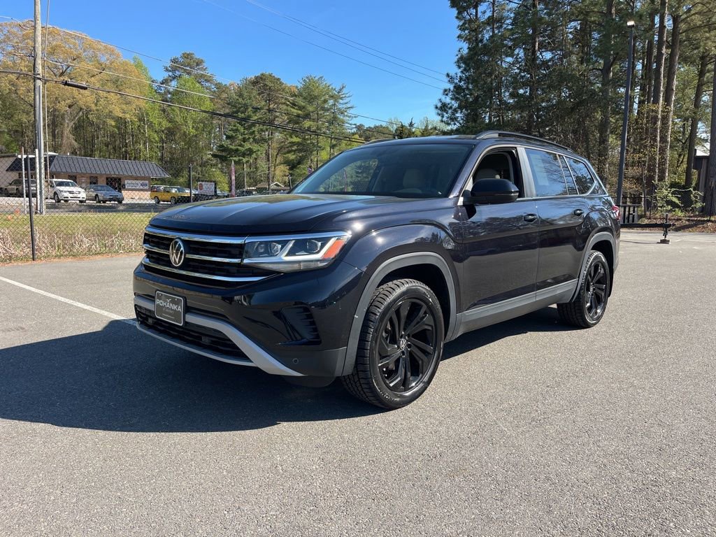 Used 2022 Volkswagen Atlas SE image 2