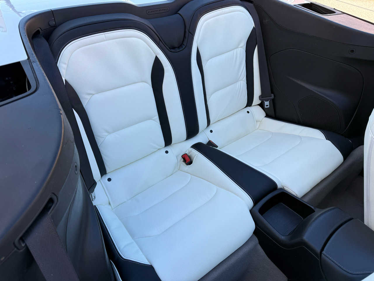 Used 2020 Chevrolet Camaro LT image 22