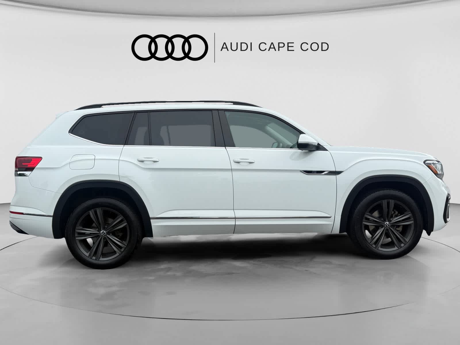 Used 2021 Volkswagen Atlas SE w/ Panoramic Sunroof Package AWD/4WD image 8