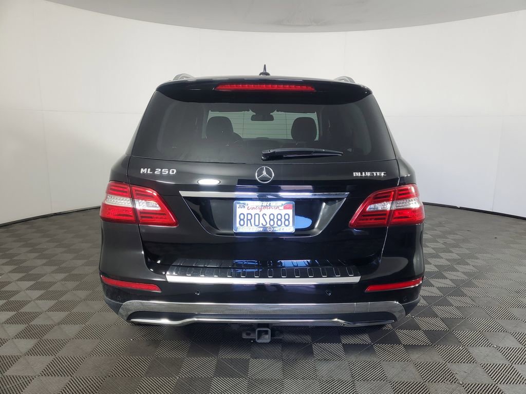 Used 2015 Mercedes-Benz ML 250 BlueTEC 4MATIC image 5