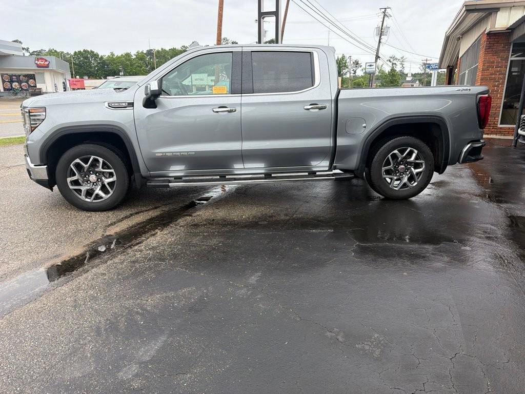 Used 2024 GMC Sierra 1500 SLT w/ SLT Premium Package AWD/4WD image 1