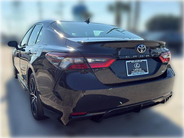 Used 2022 Toyota Camry SE FWD image 5