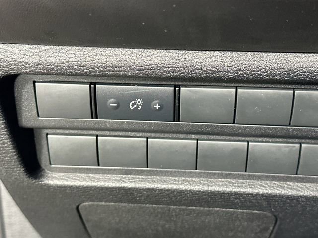 Used 2024 Mitsubishi Outlander SE image 24