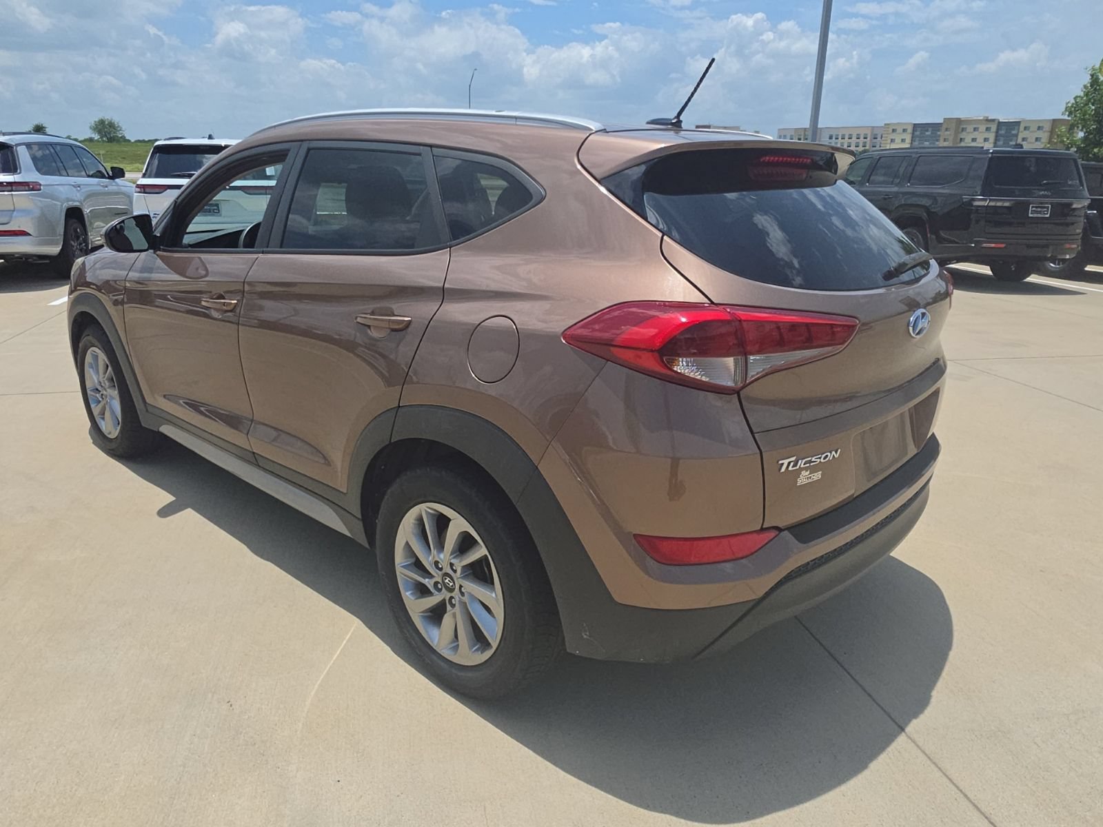 Used 2017 Hyundai Tucson SE w/ SE Popular Package 02 FWD image 3