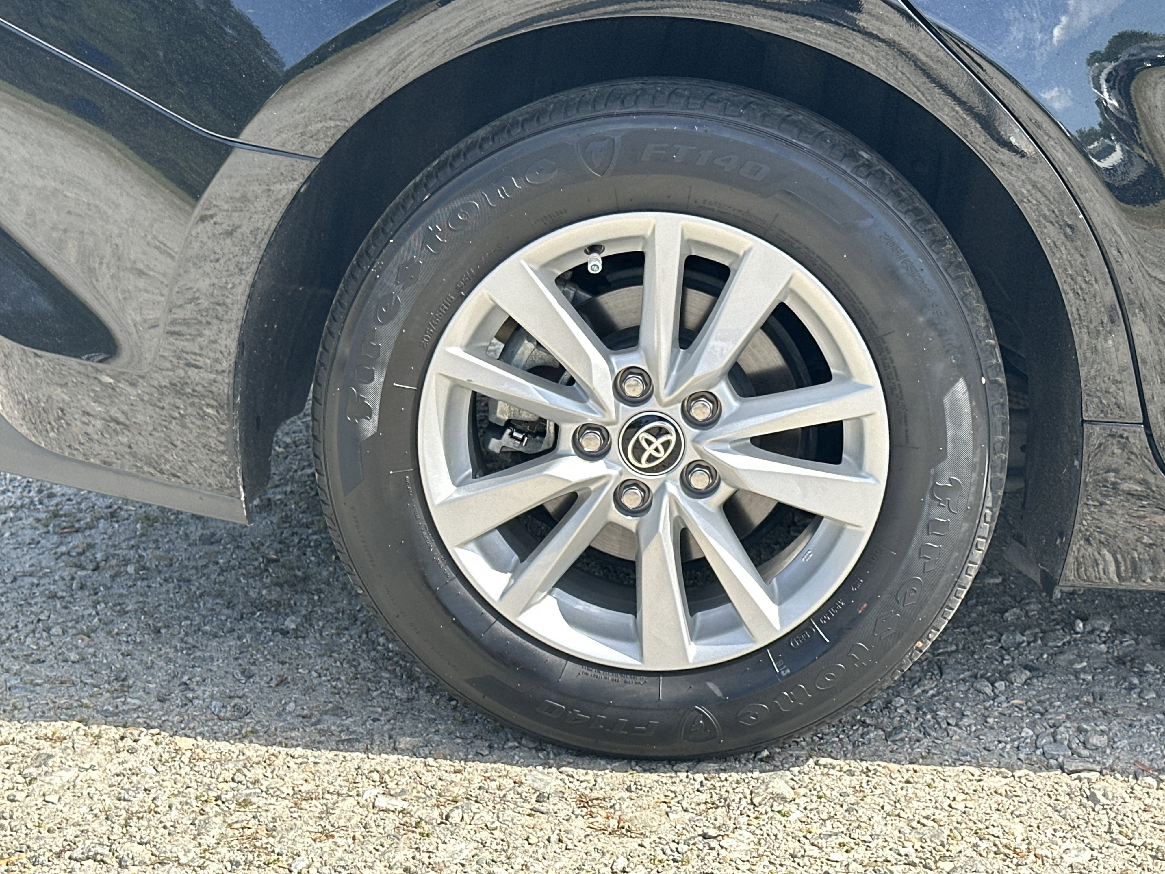 Used 2025 Toyota Camry LE image 17