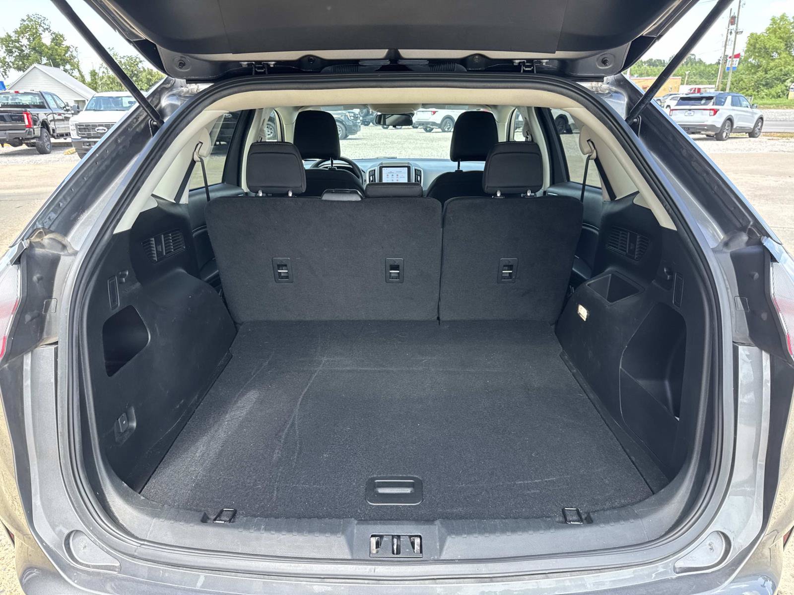 Used 2022 Ford Edge SE AWD/4WD image 8