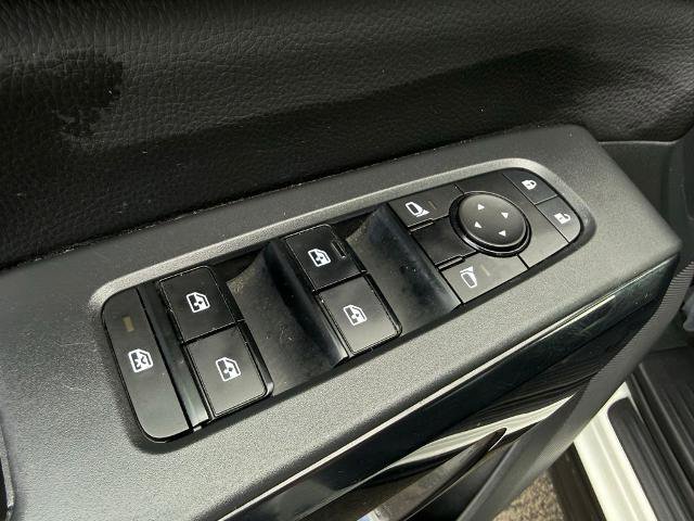 Certified 2023 Nissan Pathfinder SV image 21