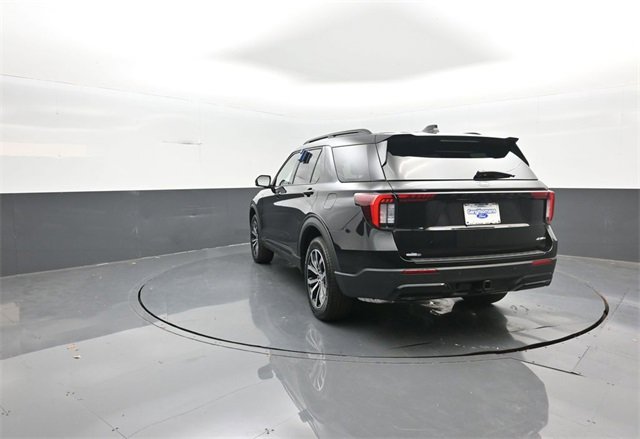 New 2026 Ford Explorer ST-Line image 5