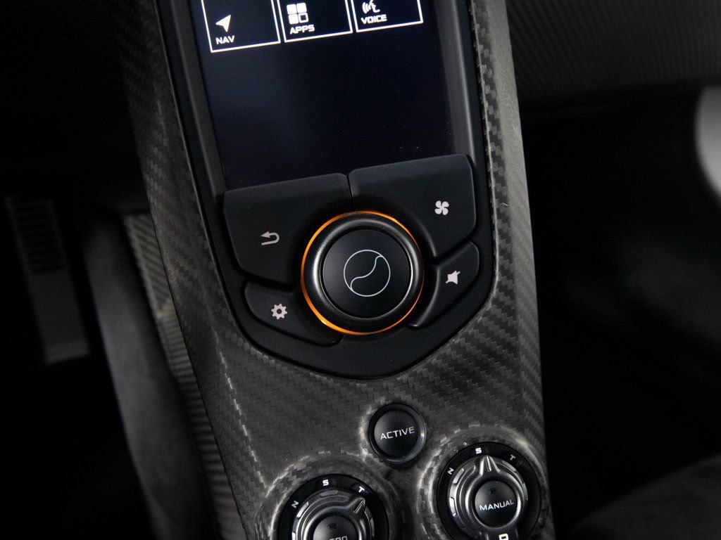 Used 2015 McLaren P1 image 43