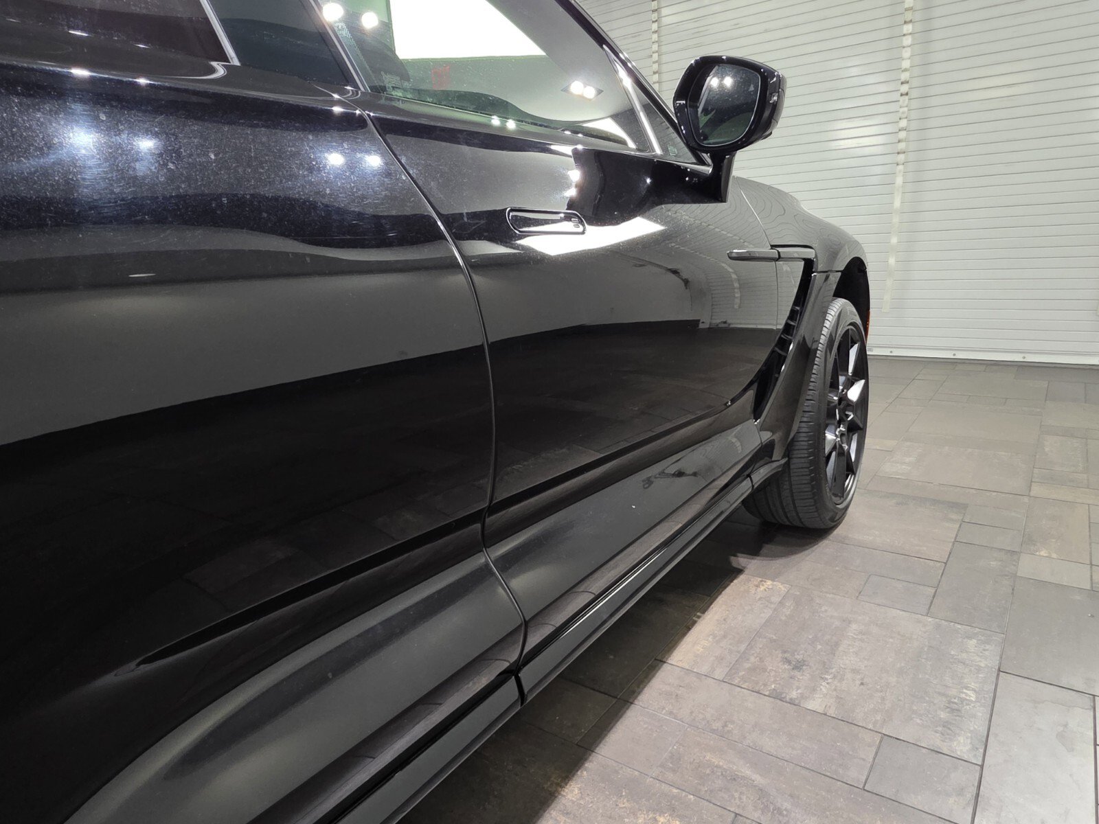 Used 2021 Aston Martin DBX image 9