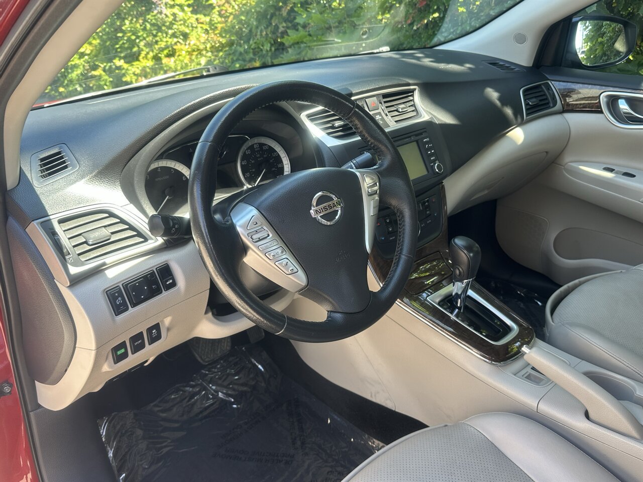 Used 2015 Nissan Sentra SL w/ SL Premium Package FWD image 55