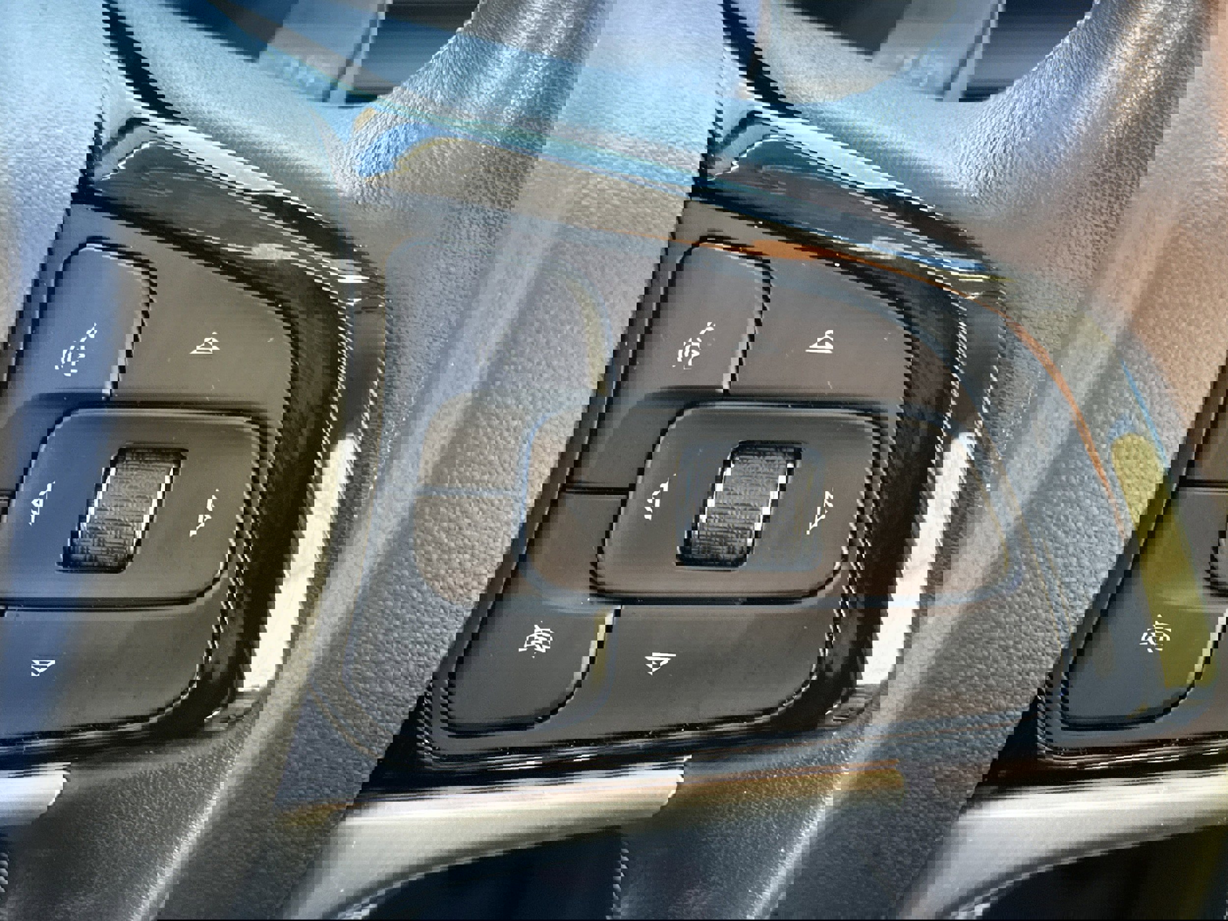 Used 2023 Buick Enclave Essence w/ Trailering Package, 5000 lbs. image 27