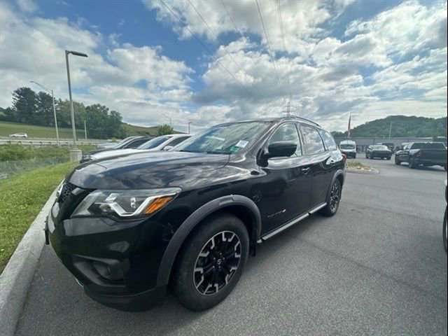 Used 2019 Nissan Pathfinder SL AWD/4WD image 3