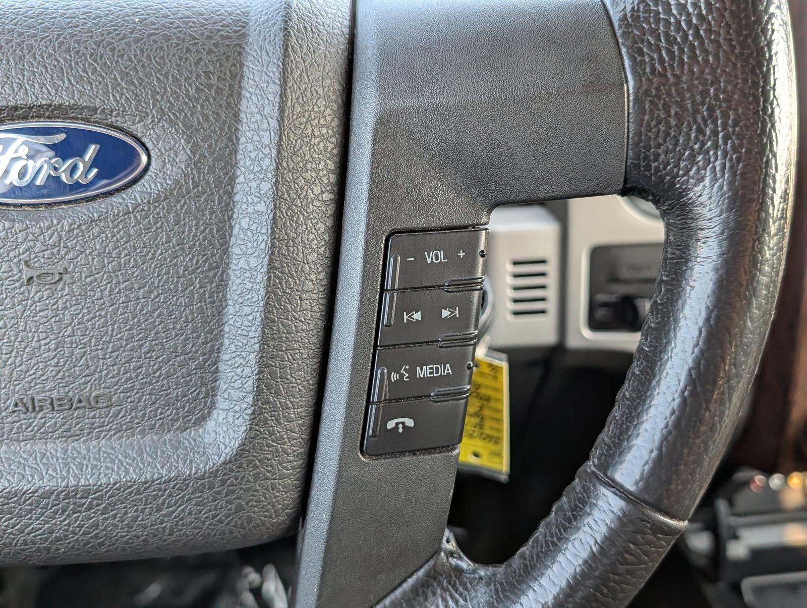 Used 2014 Ford F150 Lariat w/ Equipment Group 501A Mid AWD/4WD image 31