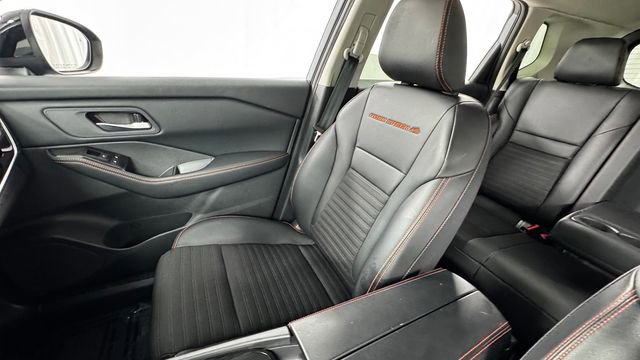 Certified 2026 Nissan Rogue SV AWD/4WD image 13