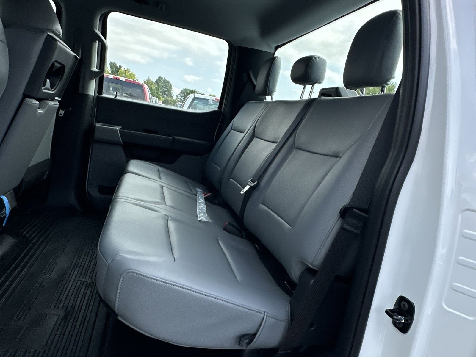 New 2026 Ford F350 XL w/ FX4 Off-Road Package image 33