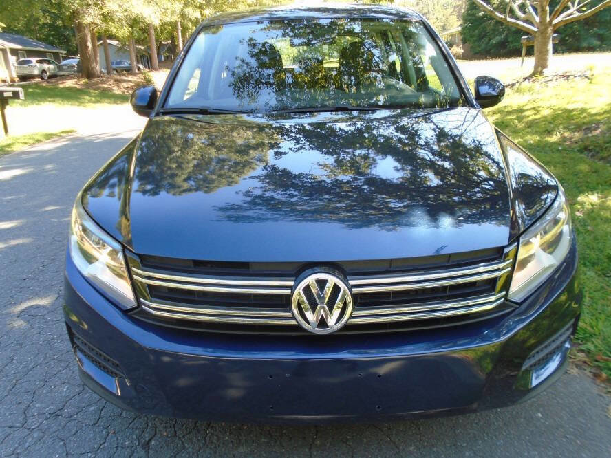 Used 2013 Volkswagen Tiguan S image 2