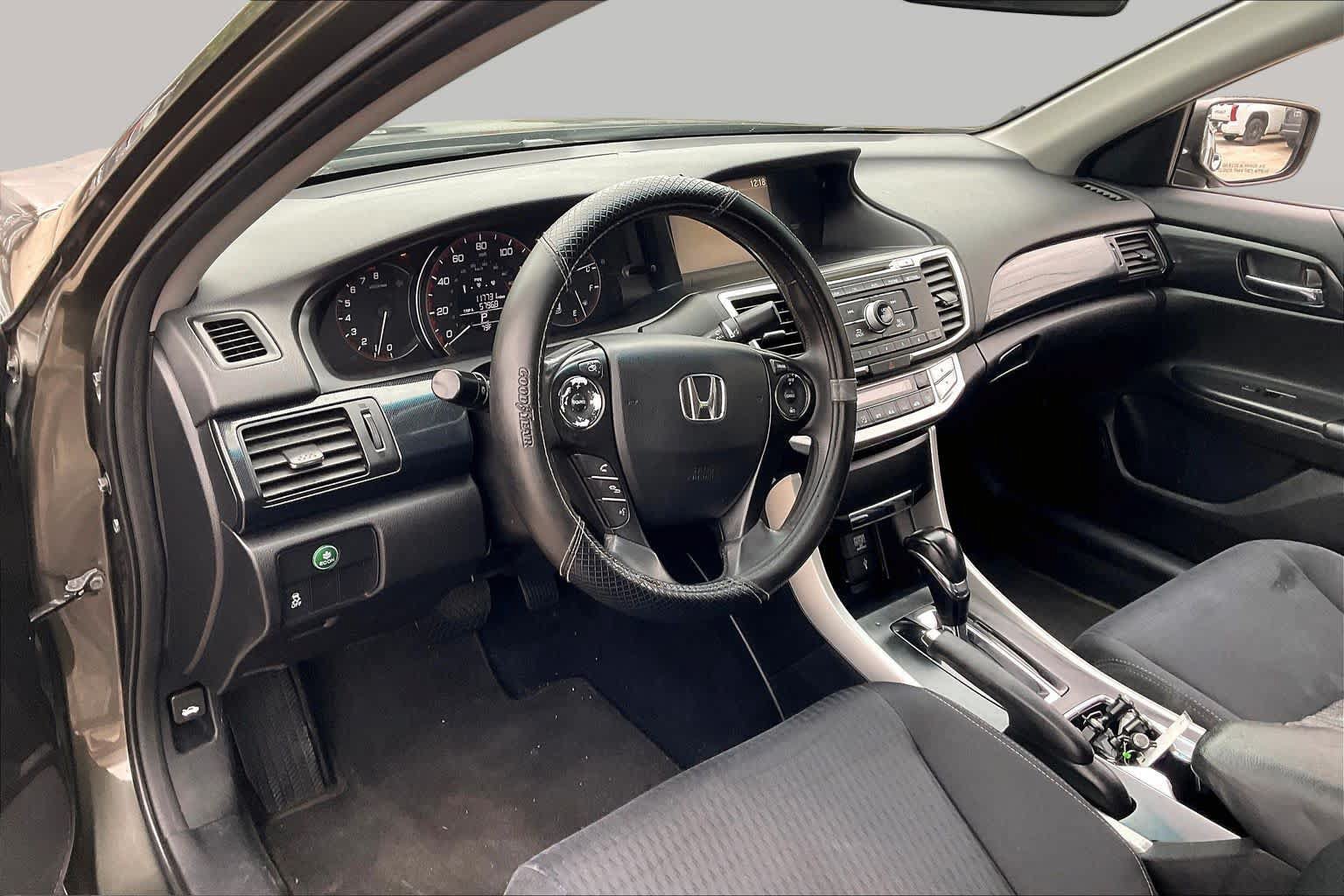 Used 2013 Honda Accord Sport image 16