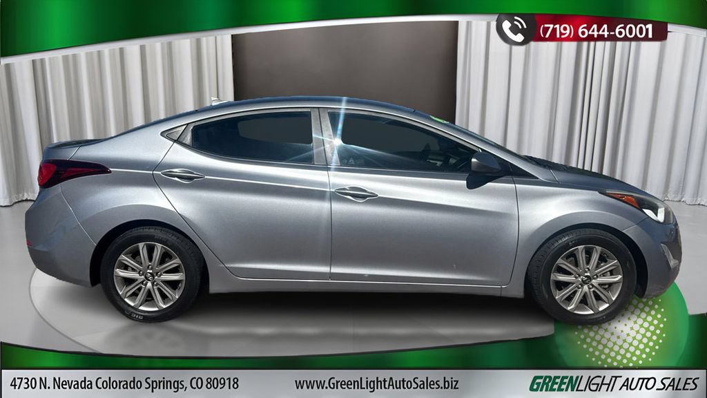 Used 2016 Hyundai Elantra SE w/ Option Group 02 FWD image 6