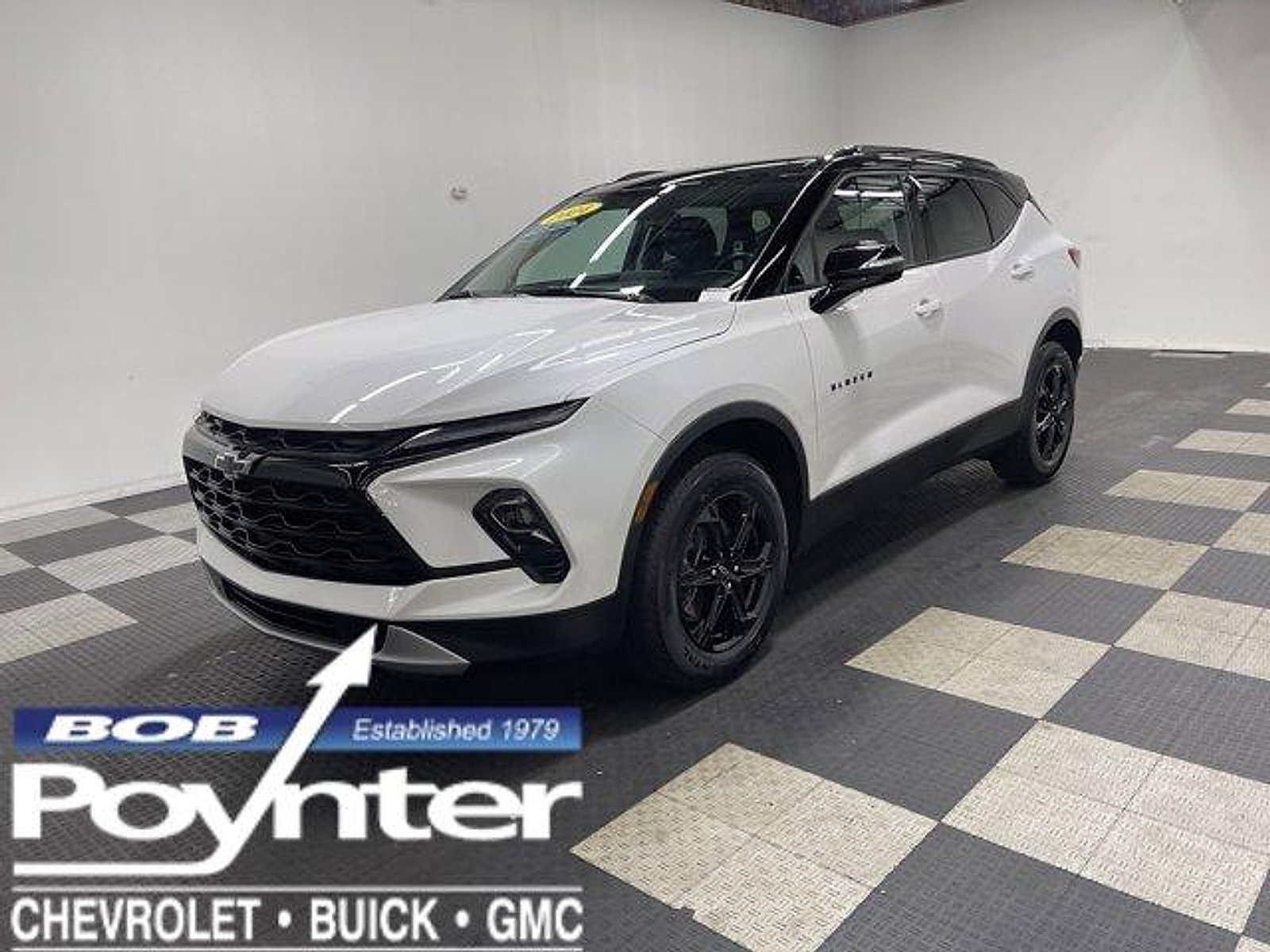 Used 2024 Chevrolet Blazer LT w/ Midnight/Sport Edition FWD image 1
