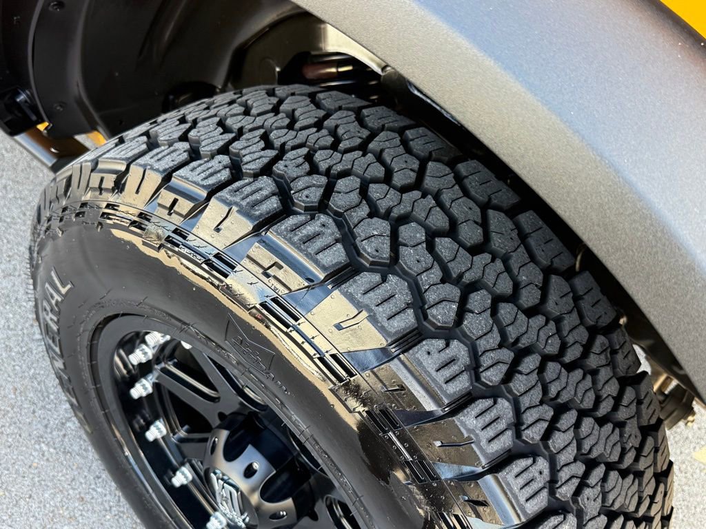 Used 2022 Ford Bronco Black Diamond image 42