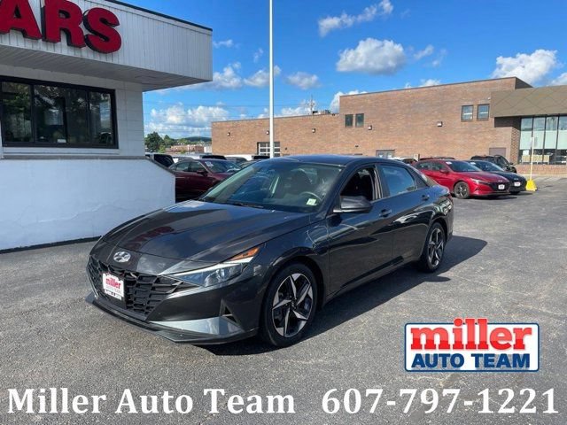 Used 2023 Hyundai Elantra Limited