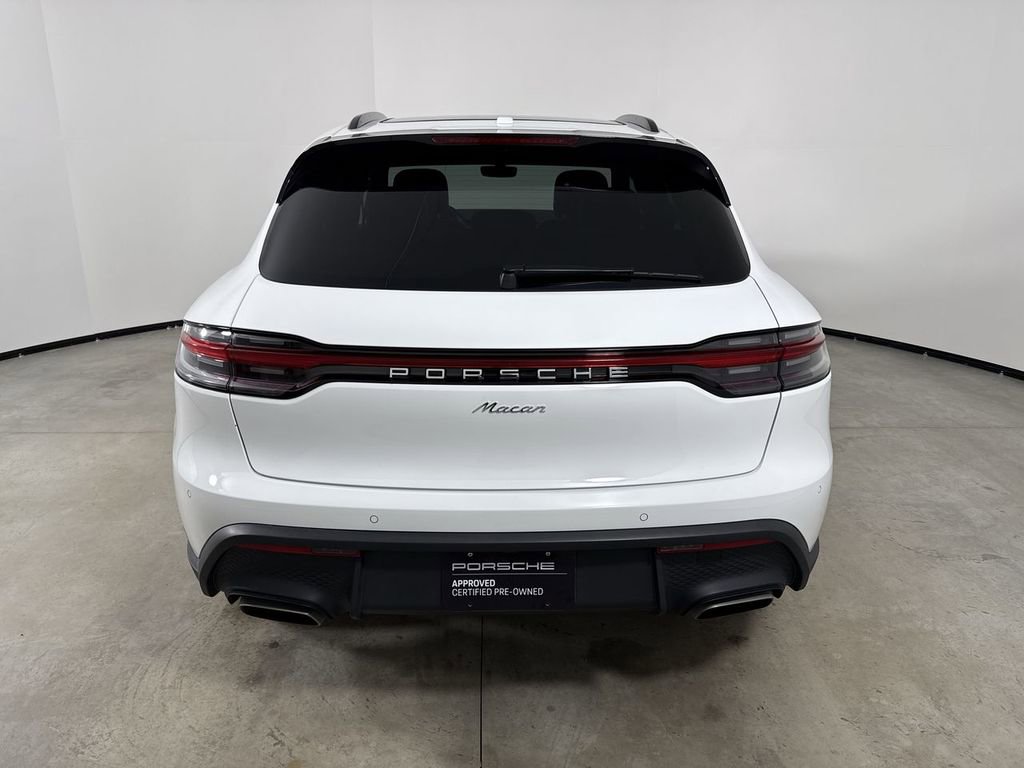 Certified 2025 Porsche Macan image 6