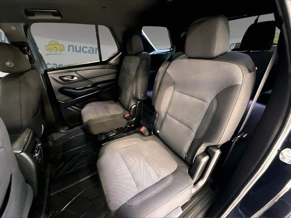 Used 2023 Chevrolet Traverse LT AWD/4WD image 15