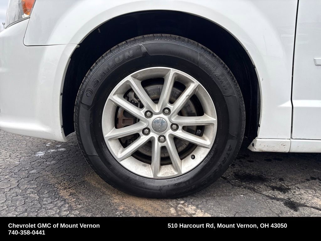 Used 2016 Dodge Grand Caravan SXT image 23