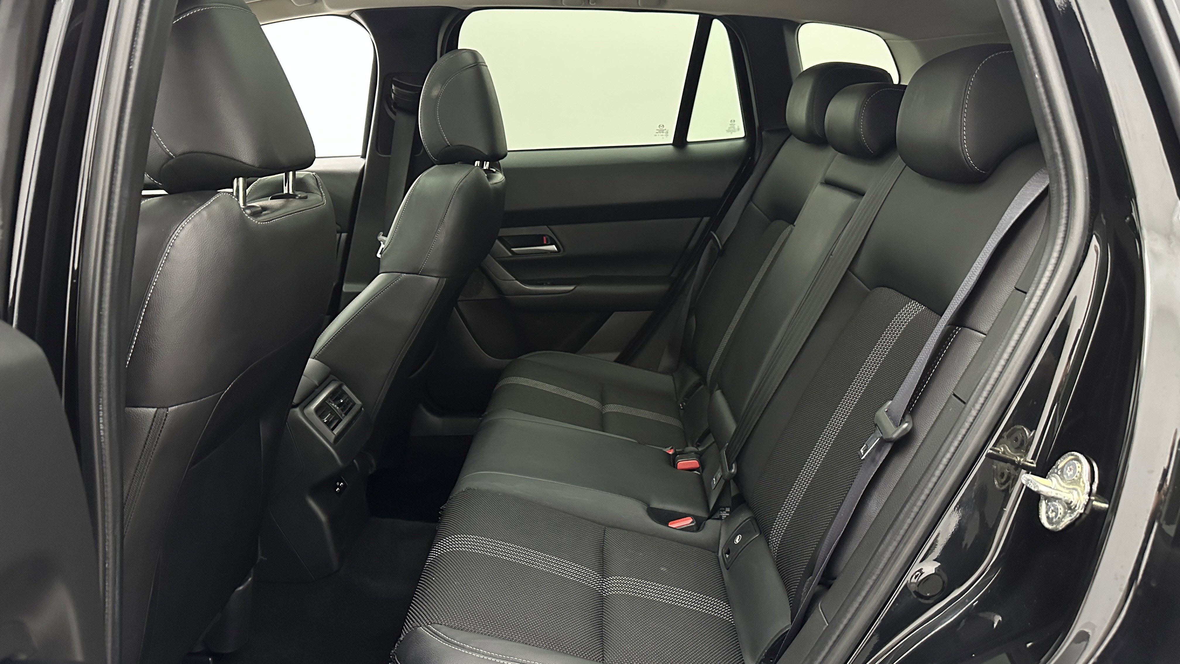 Used 2023 MAZDA CX-50 2.5 S w/ Cargo Package image 27