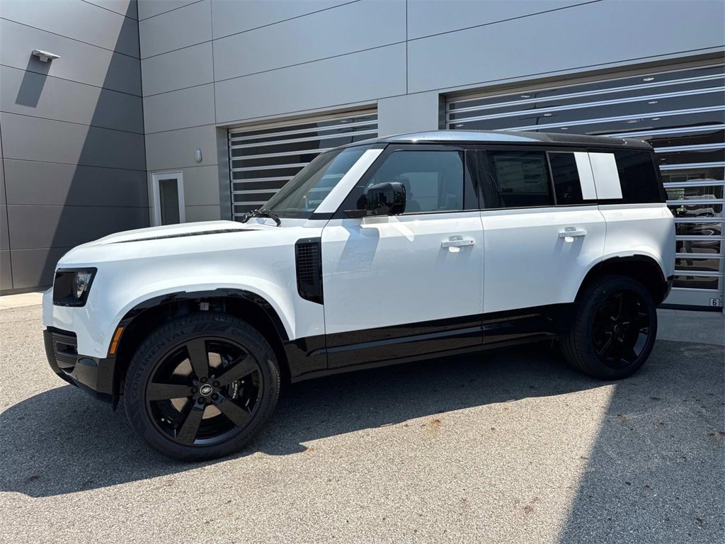 New 2025 Land Rover Defender 110 V8 image 3