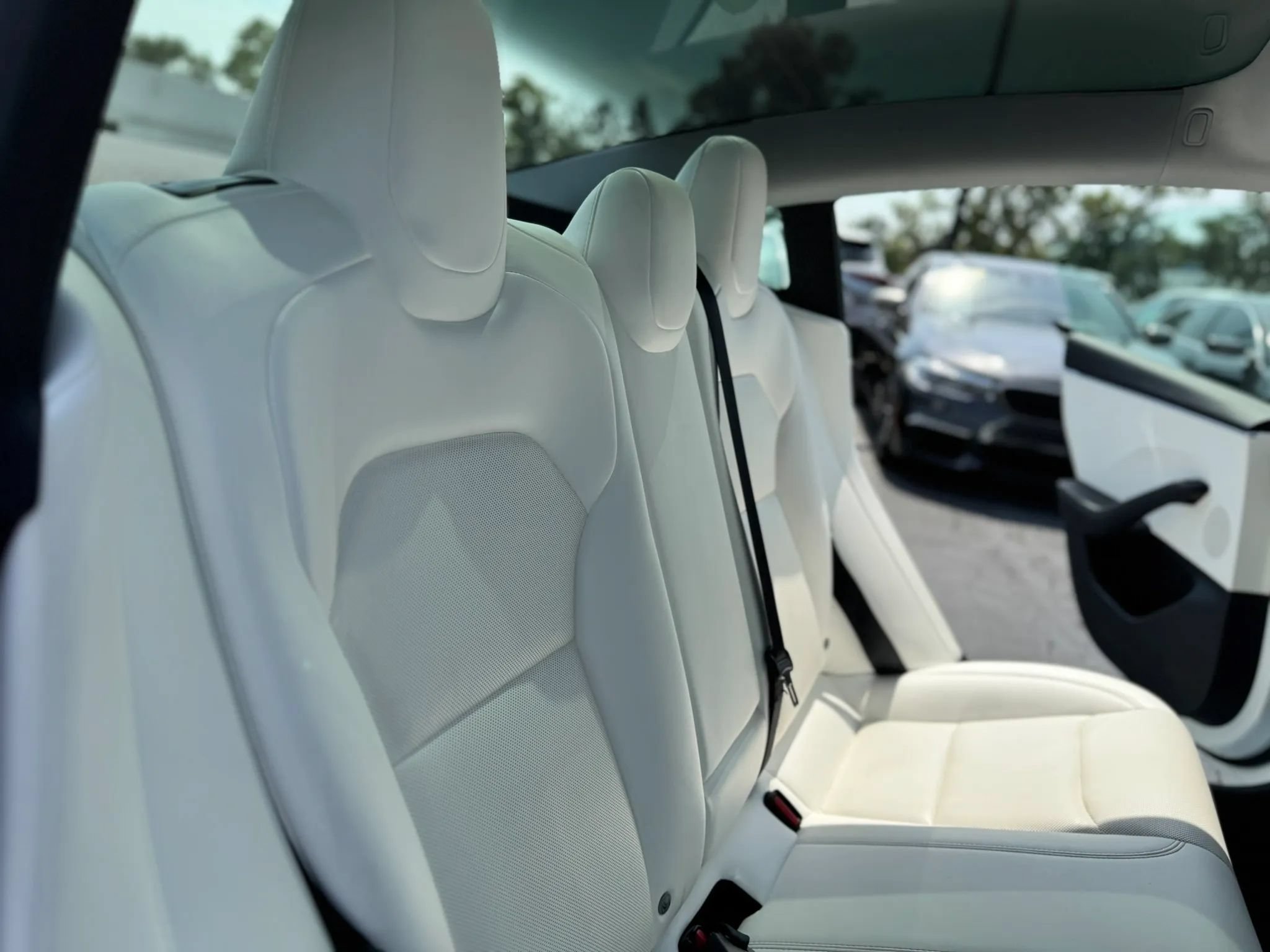Used 2025 Tesla Model 3 Long Range AWD/4WD image 16