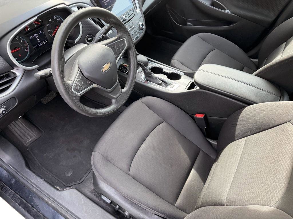Used 2023 Chevrolet Malibu LT image 11