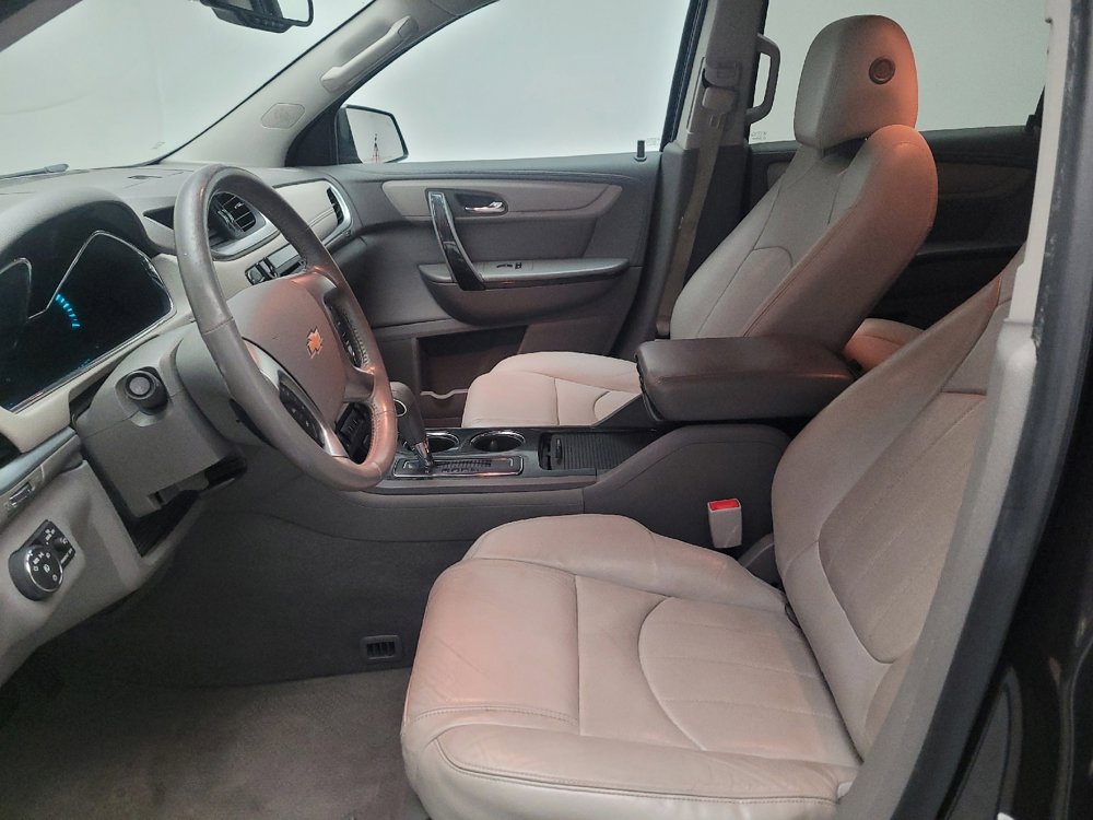 Used 2017 Chevrolet Traverse Premier FWD image 17