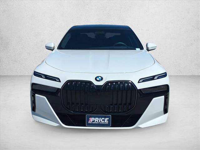 Used 2024 BMW 740i RWD image 2