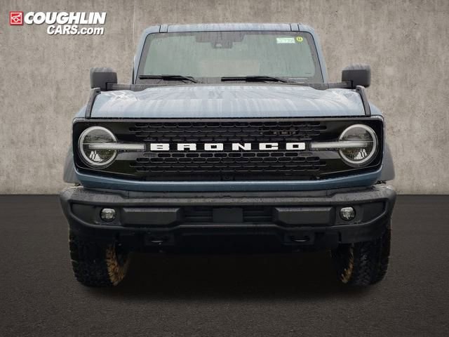 New 2025 Ford Bronco Outer Banks w/ Black Appearance Package video 2