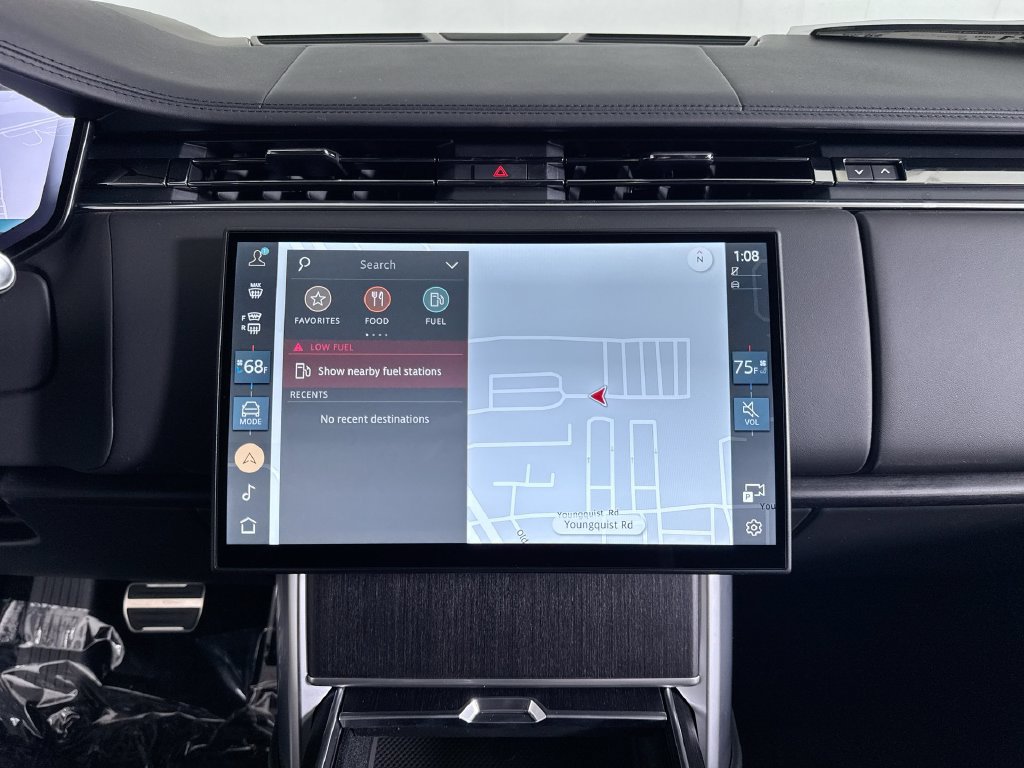 New 2026 Land Rover Range Rover SE AWD/4WD image 16