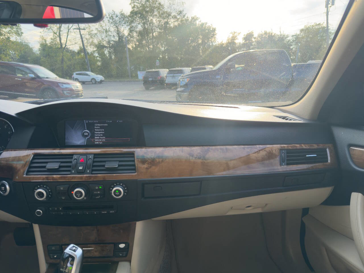 Used 2010 BMW 528i xDrive Sedan image 17