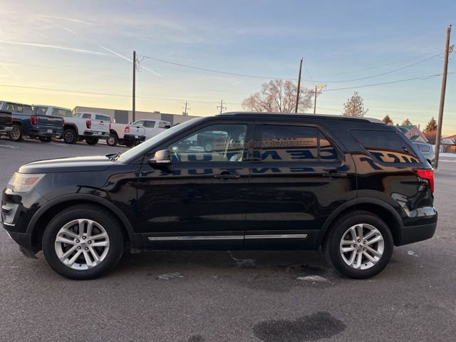 Used 2016 Ford Explorer XLT w/ Equipment Group 202A FWD image 12