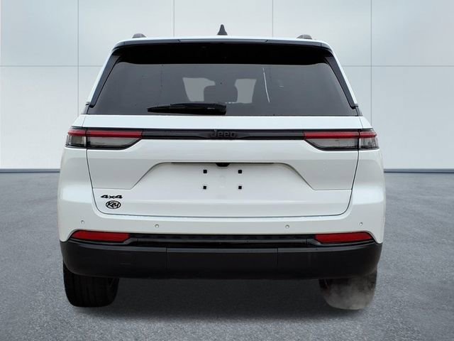 Used 2023 Jeep Grand Cherokee Altitude image 26