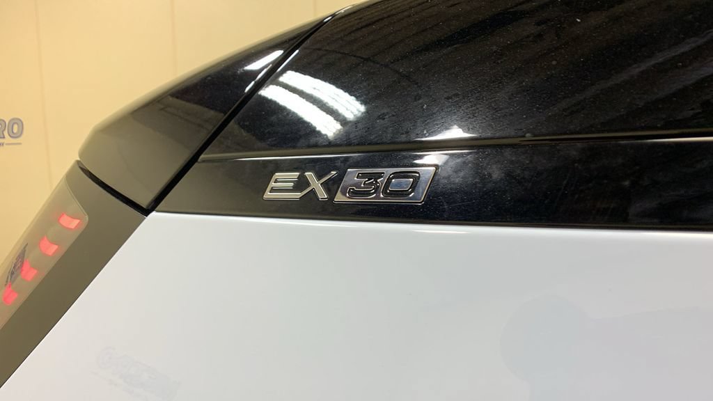 Used 2025 Volvo EX30 Ultra w/ Climate Package AWD/4WD image 15