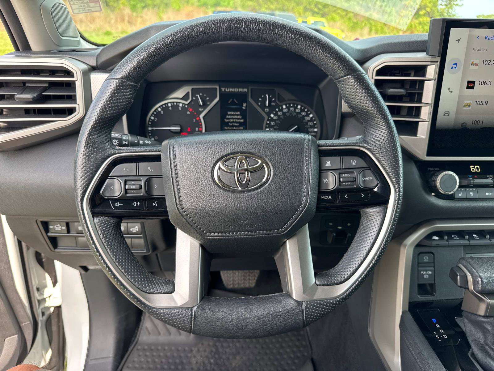 Used 2022 Toyota Tundra Limited AWD/4WD image 30