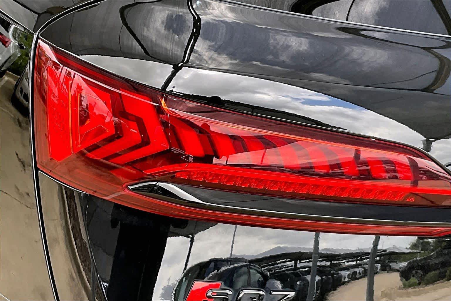 Used 2023 Audi SQ7 Prestige w/ Prestige Package AWD/4WD image 27
