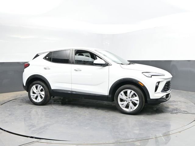Used 2025 Buick Encore GX Preferred AWD/4WD image 5