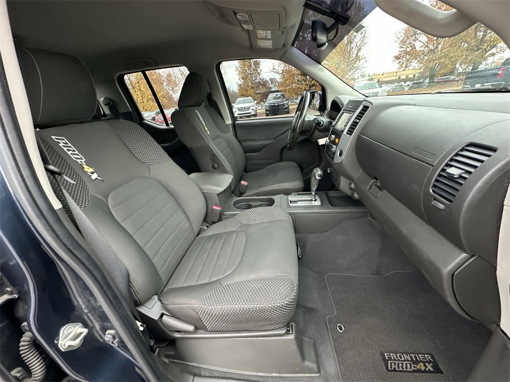 Used 2019 Nissan Frontier PRO-4X image 24