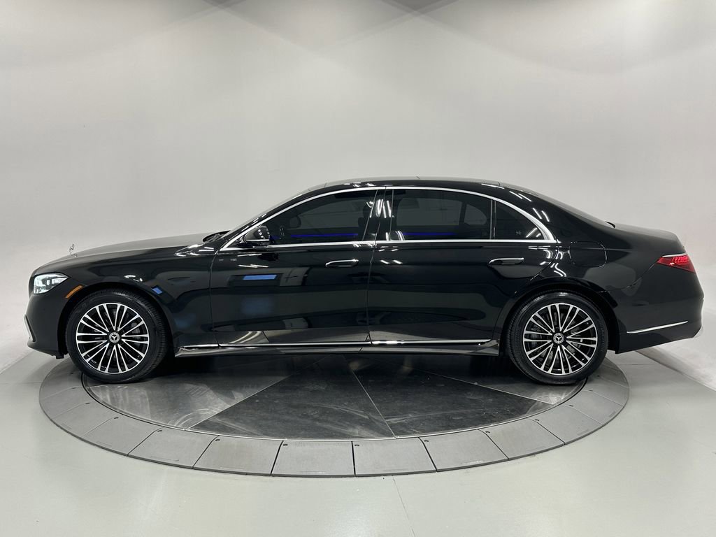 Certified 2025 Mercedes-Benz S 580e 4MATIC Sedan image 4