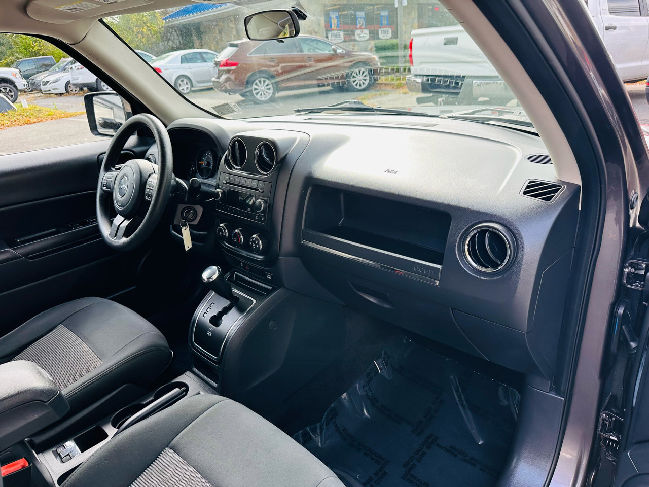 Used 2015 Jeep Patriot Sport w/ Power Value Group image 21