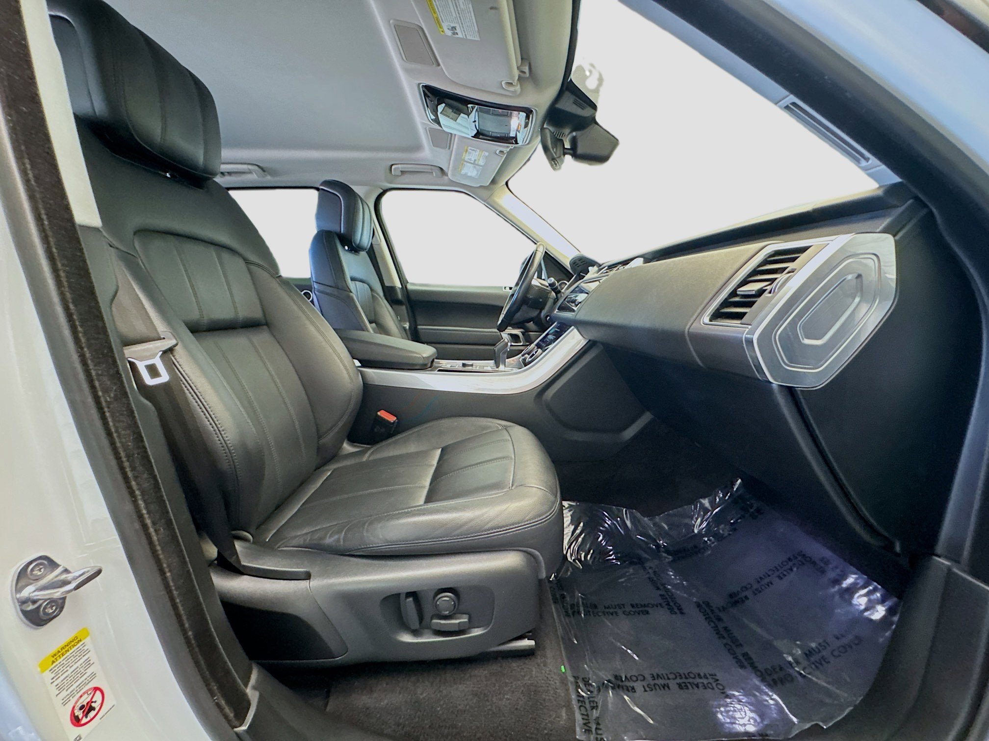 Used 2021 Land Rover Range Rover Sport SE image 19