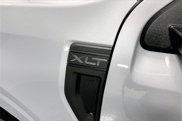 New 2026 Ford Maverick XLT w/ Equipment Group 301A image 9